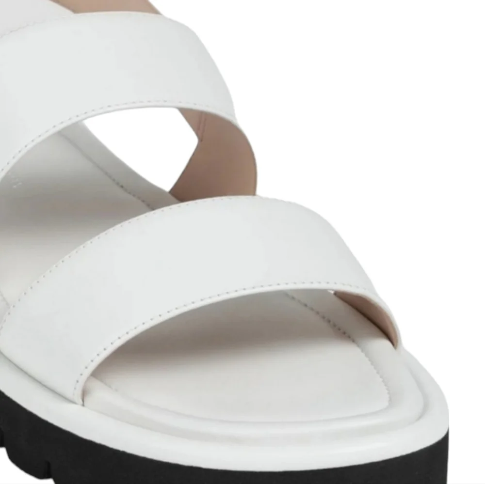 Stuart Weitzman Elodie Leather Sandals, Size 8, White, NIB